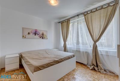 SALA PALATULUI | ION CAMPINEANU | 2 CAMERE MOBILAT SI UTILAT - 1