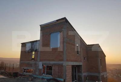 Casă cu 4 camere cu Teren 250 Mp în Central - 15