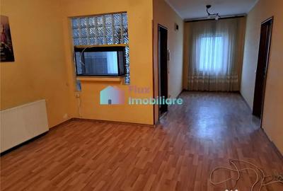 Casă cu 11 camere cu Teren 1200 Mp în Ițcani - 14