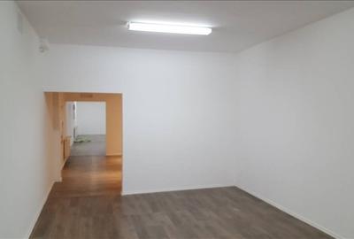 Spatiu comercial finisat, showroom sau birouri - 6