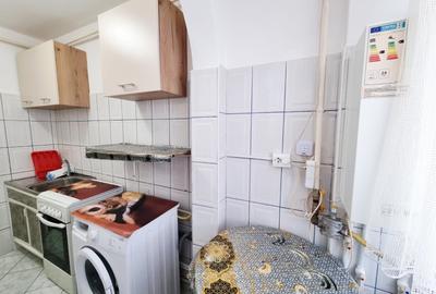 Garsonieră decomandată în - 5