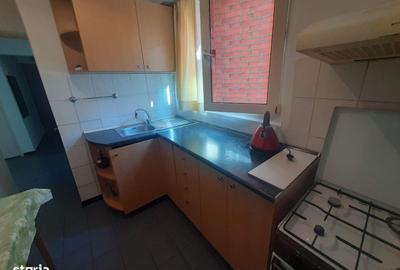 Apartament cu 2 camere decomandat în Drumul Taberei