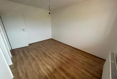 Casă cu 4 camere cu Teren 300 Mp în Central