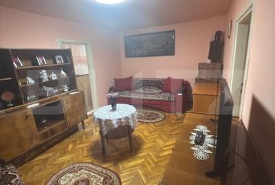 Casa de vanzare 5 camere + dependente - 8