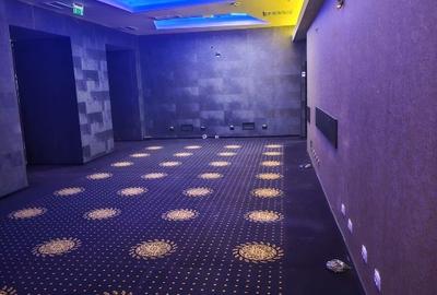 Spațiu comercial, de 300 mp, în Central - 3