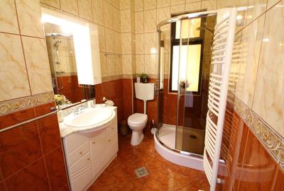 Apartament cu 4 camere decomandat în Central - 3