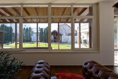 Casă cu 8 camere în Titulescu - 13