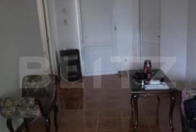 Casa 4 camere , teren 285 mp, zona semi-centrala - 1