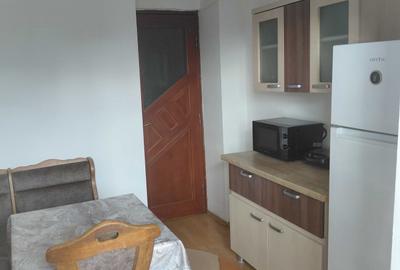 Apartament cu 3 camere decomandat în Central - 2