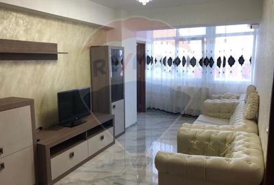 Apartament cu 3 camere decomandat, mobilat în Nufărul - 2