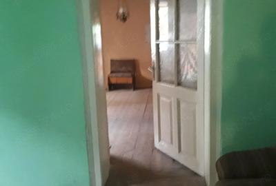 Casă cu 4 camere cu Teren 1130 Mp în Uivar - 10