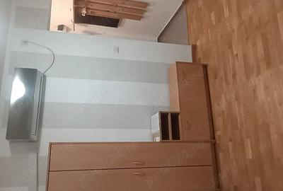 Inchiriez apartament 3 camere str Tolstoi Nr 3 - 3