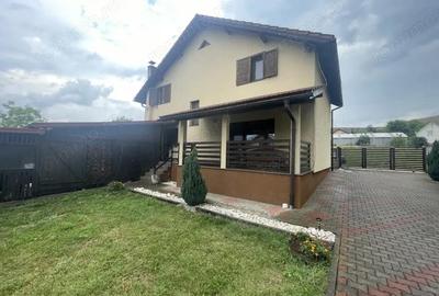 Casă cu 4 camere cu Teren 977 Mp în Urișor - 10