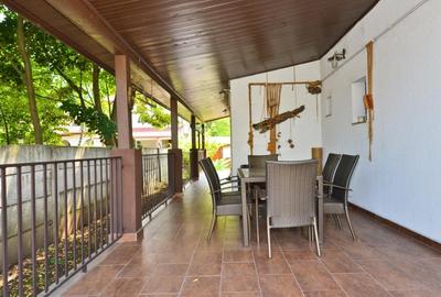 Casă cu 6 camere cu Teren 553 Mp în Băneasa - 4