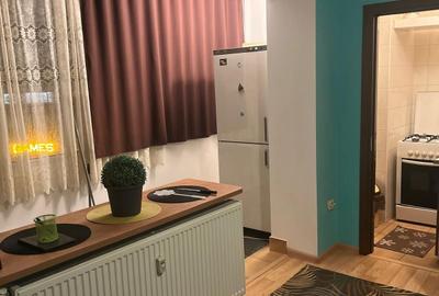 Garsonieră decomandată în Calea București