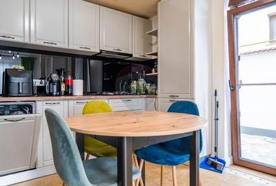 Vanzare - vila 4 camere de complet mobilata, str. Caisului - Dobroesti - 13