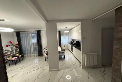 Apartament cu 3 camere decomandat în Central - 3