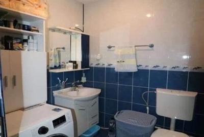 Apartament cu 4 camere, decomandat, zona Dacia - 7