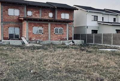 Casă cu 7 camere cu Teren 357 Mp în Moșnița Nouă - 2