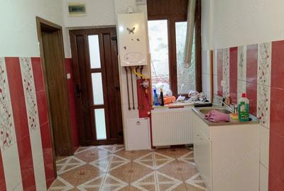 Casă cu 2 camere cu Teren 50.5 Mp în Traian - 1