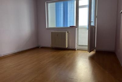 Apartament cu 2 camere decomandat, mobilat în Alexandru cel Bun