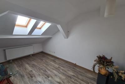 Apartament cu 4 camere decomandat, mobilat în Sărari - 3