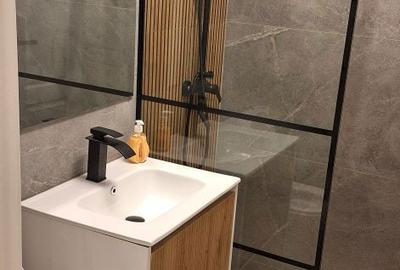 Apartament cu 2 camere semidecomandat în Central - 3
