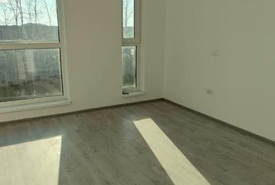 Casa individuala - 3 camere - 2 bai - 375 mp teren - 15