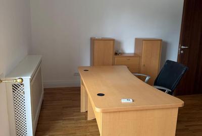 Casă cu 4 camere în Central - 8