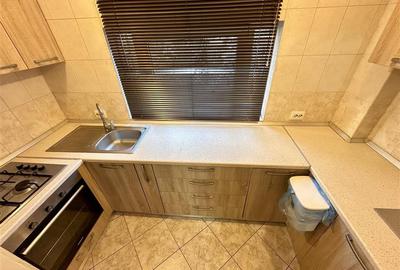 Apartament cu 3 camere decomandat, mobilat în Apărătorii Patriei - 1