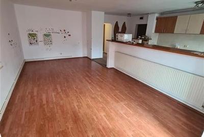 Apartament 3 camere etajul 1 intrare Racadau - 2