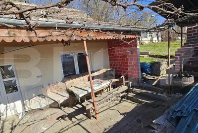 Casă cu 5 camere cu Teren 500 Mp în Central