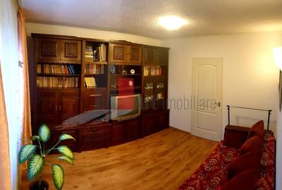 Apartament cu 3 camere semidecomandat în Berceni - 3