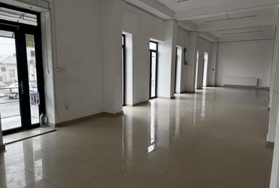 Casă cu 4 camere cu Teren 300 Mp în Central - 10