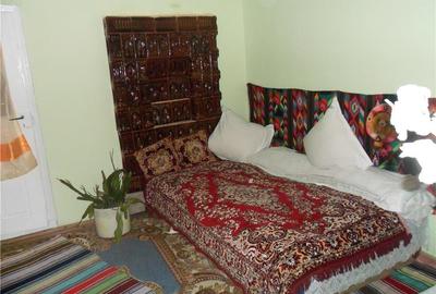 Casă cu 4 camere în Onești - 2