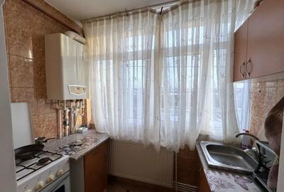 Garsonieră decomandată în Canta - 4