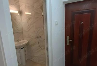 Garsoniera ideala pentru locuit sau investitie- vis-a-vis de BCR - 2