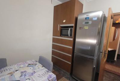 Inel II - Dezrobirii - 3 camere decomandate - 2 bai - centrala gaze- 500 euro - 37