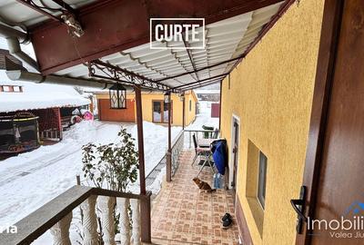 Casă cu 4 camere în Ciopeia - 14
