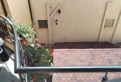 Duplex cu scara interioara si curte - constructie noua - 17