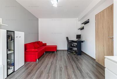 Apartament cu 2 camere decomandat în Tractorul - 2