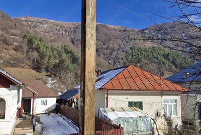 Casă în Ciungetu - 2