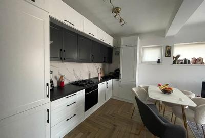 Apartament cu 3 camere decomandat în Exterior Vest - 2