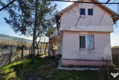 Casă cu 2 camere cu Teren 748 Mp în Ghercești