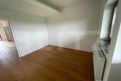 Casă cu 5 camere cu Teren 6000 Mp în Fălticeni - 9