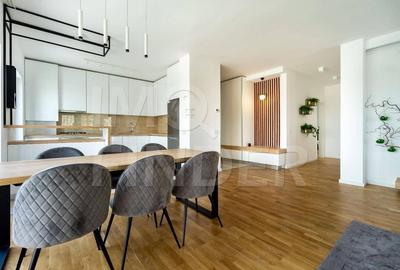 Penthouse exclusivist Bună Ziua