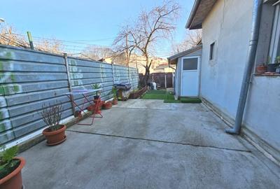 Casă individuală cu 2 camere cu Canalizare în Bucureștii Noi - 1