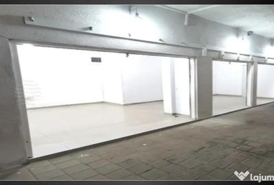 Spațiu comercial, de 1,740 mp, în Central - 4