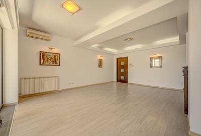 Modern 3 bedroom apartment near British School. FIRST RENTAL. - 5