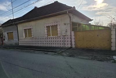 Casă cu 3 camere în Central - 5